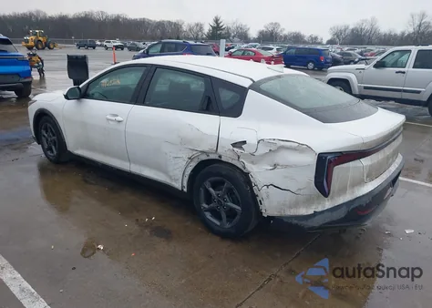 2025 Kia K4 Lxs z USA, uszkodzony, nr VIN 3KPFT4DE2SE017603